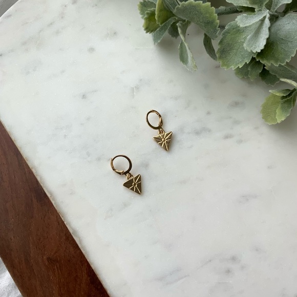 The Billye - Mini Hoop Geometric Triangle Earring - Picture 3 of 5
